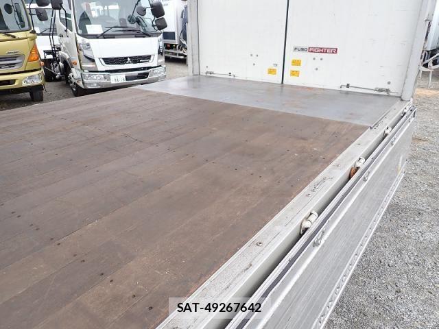Mitsubishi FIGHTER 2012-12 8829032-10