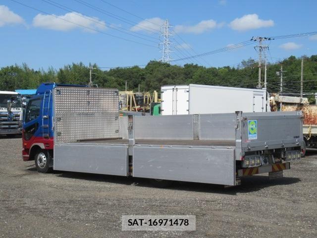 Mitsubishi FIGHTER 2020-02 8829034-13