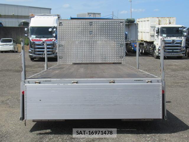 Mitsubishi FIGHTER 2020-02 8829034-18