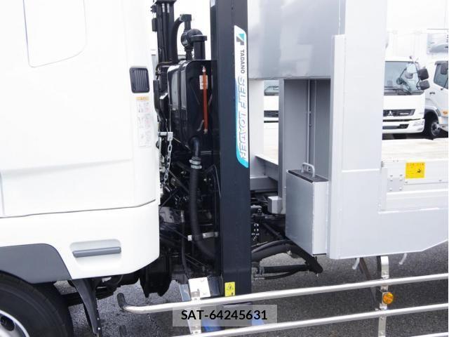 Mitsubishi FIGHTER 2025-08 8829029-9