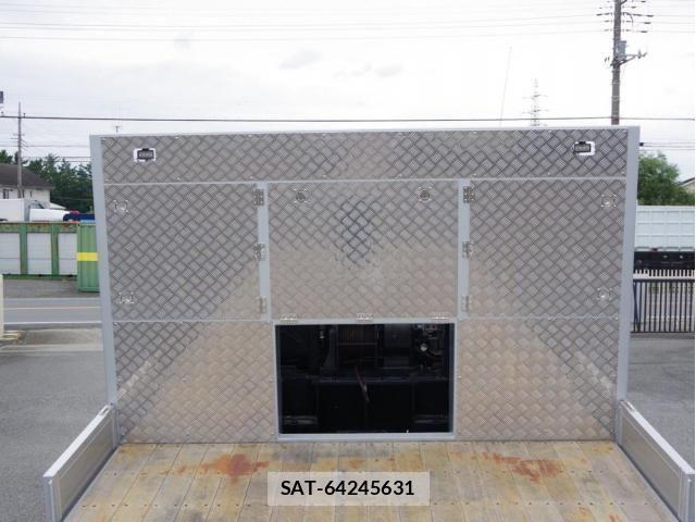 Mitsubishi FIGHTER 2025-08 8829029-14
