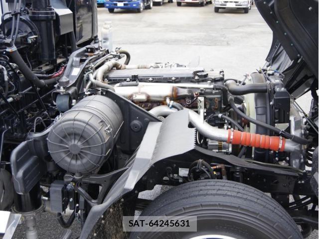 Mitsubishi FIGHTER 2025-08 8829029-21