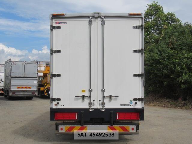 Mitsubishi FIGHTER 2021-03 8829031-9
