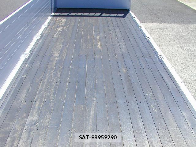 Mitsubishi FIGHTER 2026-06 8848964-15