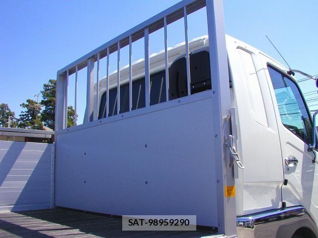 Mitsubishi FIGHTER 2026-06 8848964-16