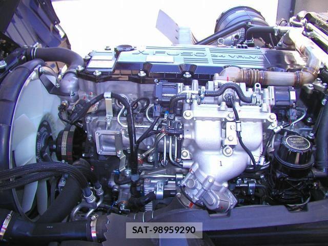 Mitsubishi FIGHTER 2026-06 8848964-18