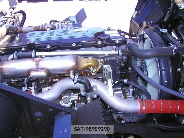 Mitsubishi FIGHTER 2026-06 8848964-19