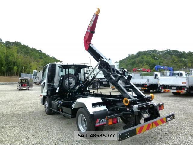 Mitsubishi FIGHTER 2026-04 8848967-10
