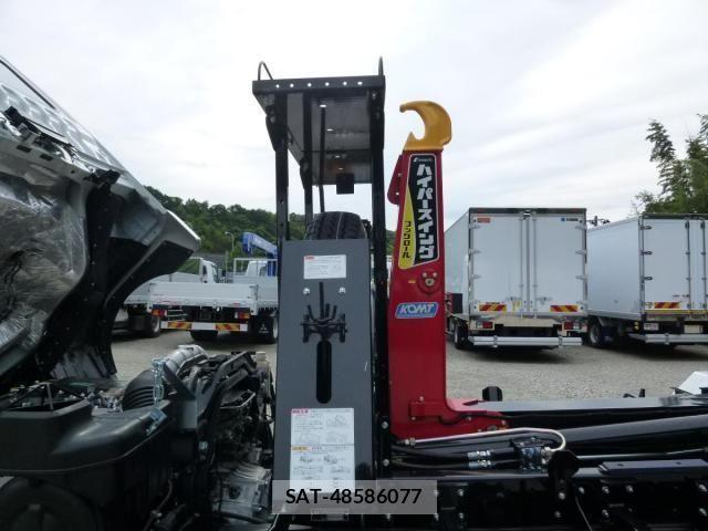 Mitsubishi FIGHTER 2026-04 8848967-11