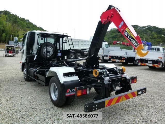 Mitsubishi FIGHTER 2026-04 8848967-14