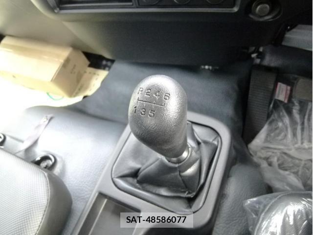 Mitsubishi FIGHTER 2026-04 8848967-24