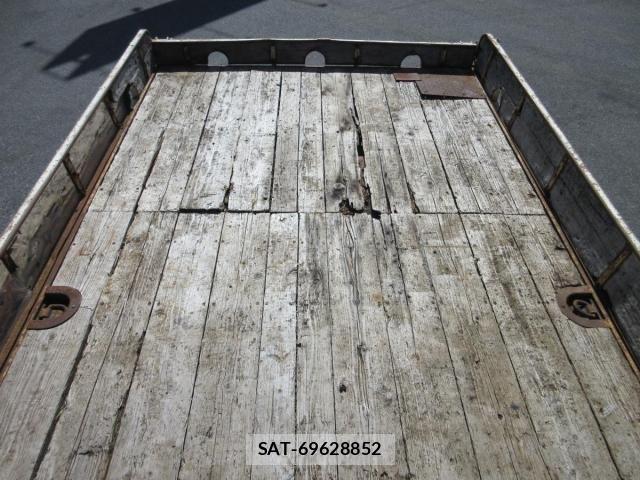 Mitsubishi FIGHTER 2008-04 8848971-28