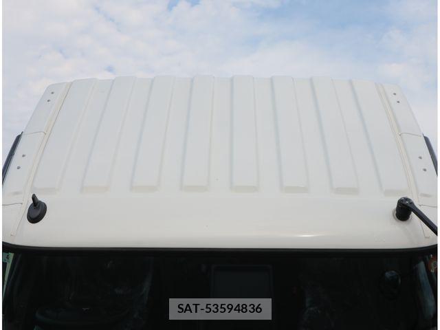 Mitsubishi FIGHTER 2026-04 8848956-27