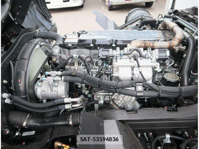 Mitsubishi FIGHTER 2026-04 8848956-29