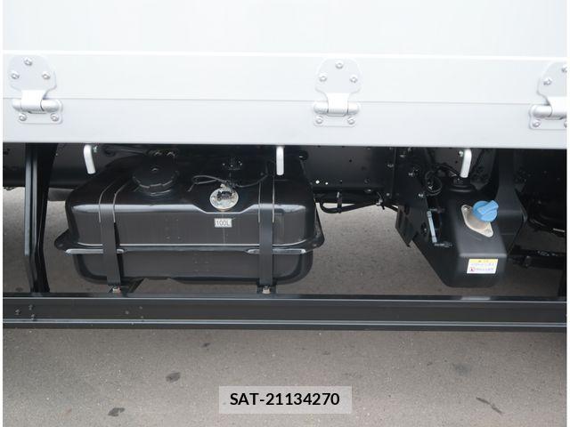 Mitsubishi FIGHTER 2026-05 8848963-13