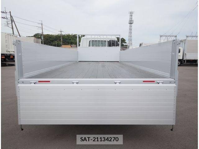 Mitsubishi FIGHTER 2026-05 8848963-5