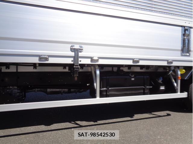 Mitsubishi FIGHTER 2025-12 8848957-25