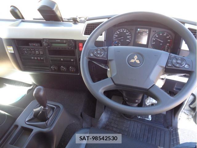 Mitsubishi FIGHTER 2025-12 8848957-28