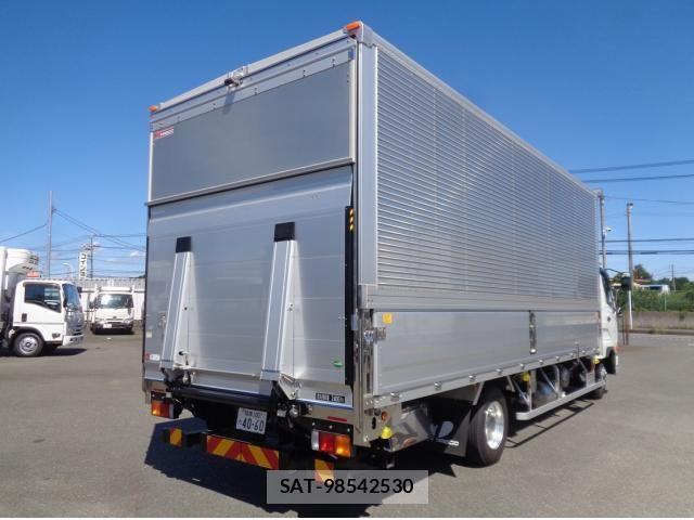 Mitsubishi FIGHTER 2025-12 8848957-2