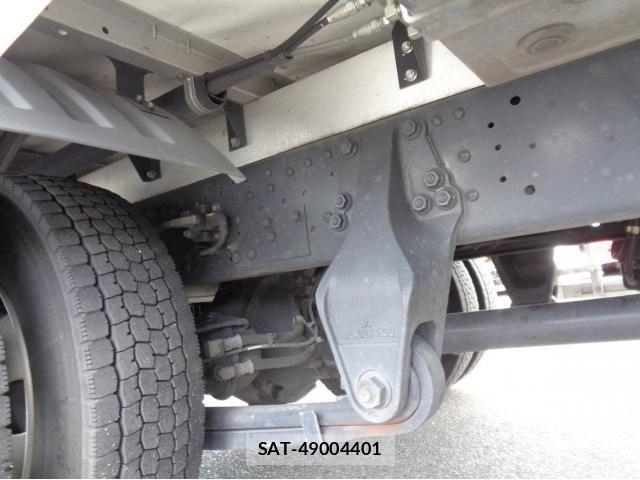 Mitsubishi FIGHTER 2024-06 8848962-17