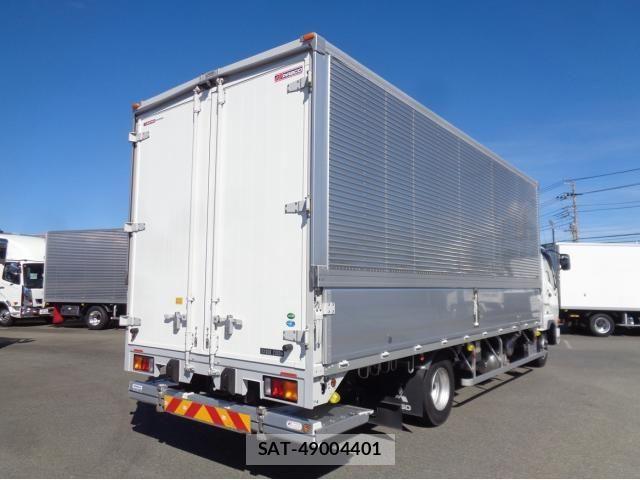 Mitsubishi FIGHTER 2024-06 8848962-2