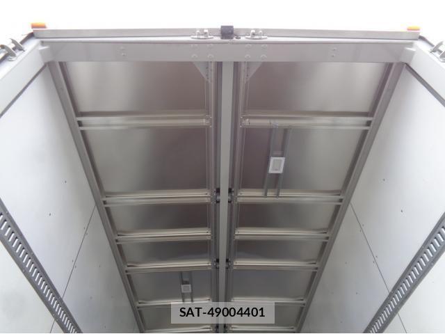 Mitsubishi FIGHTER 2024-06 8848962-5
