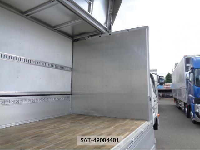 Mitsubishi FIGHTER 2024-06 8848962-6