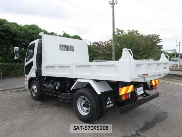 Mitsubishi FIGHTER 2026-02 8848968-4