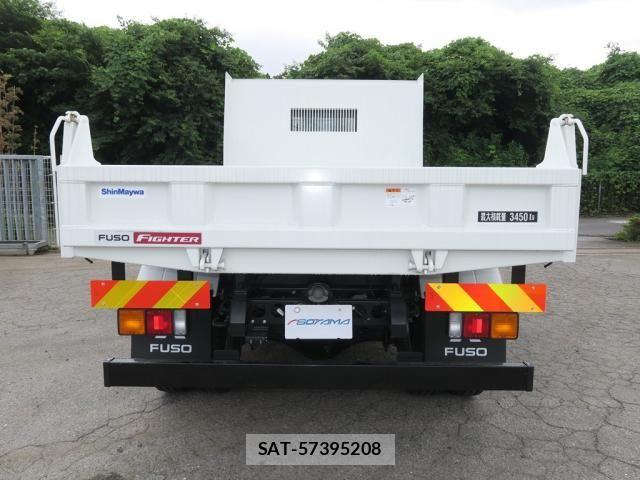 Mitsubishi FIGHTER 2026-02 8848968-6