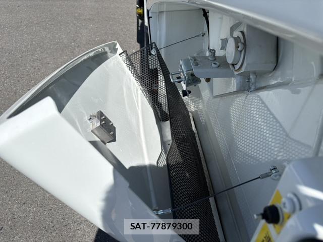 Mitsubishi FIGHTER 2026-01 8848955-21
