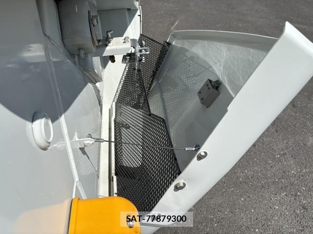 Mitsubishi FIGHTER 2026-01 8848955-22