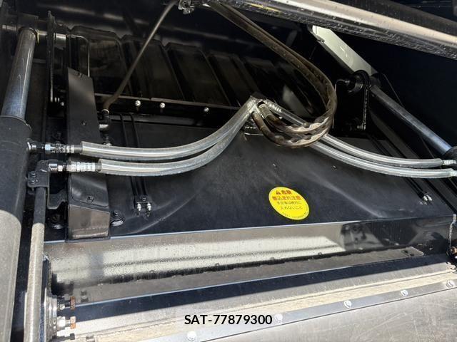 Mitsubishi FIGHTER 2026-01 8848955-24
