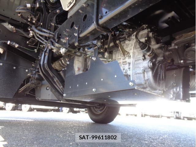 Mitsubishi FIGHTER 2026-01 8848958-16