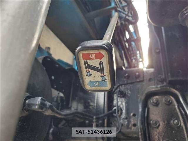 Mitsubishi FIGHTER 1996-03 8848970-28