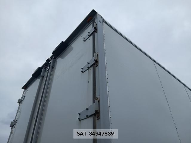 Mitsubishi FIGHTER 2013-08 8848980-26