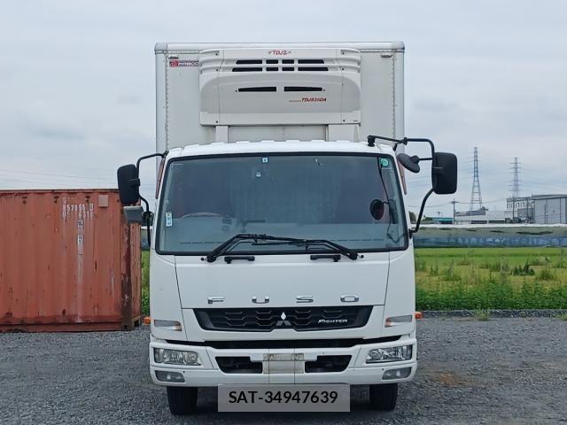 Mitsubishi FIGHTER 2013-08 8848980-6