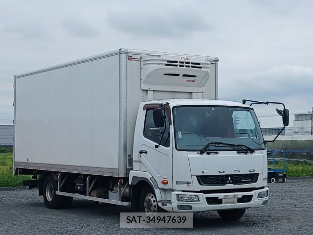 Mitsubishi FIGHTER 2013-08 8848980-8