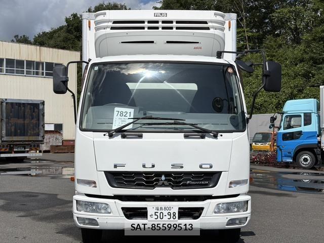 Mitsubishi FIGHTER 2013-12 8847981-1