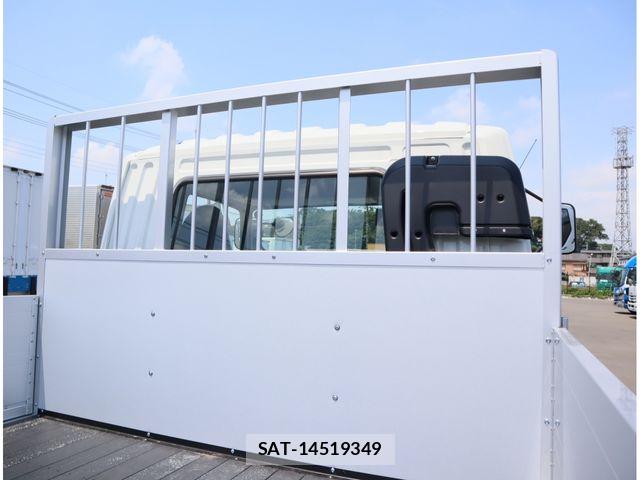 Mitsubishi FIGHTER 2026-06 8870982-9