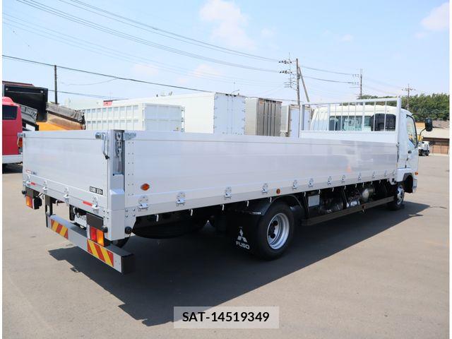 Mitsubishi FIGHTER 2026-06 8870982-2