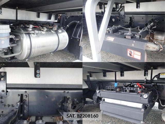 Mitsubishi FIGHTER 2019-06 8870987-13