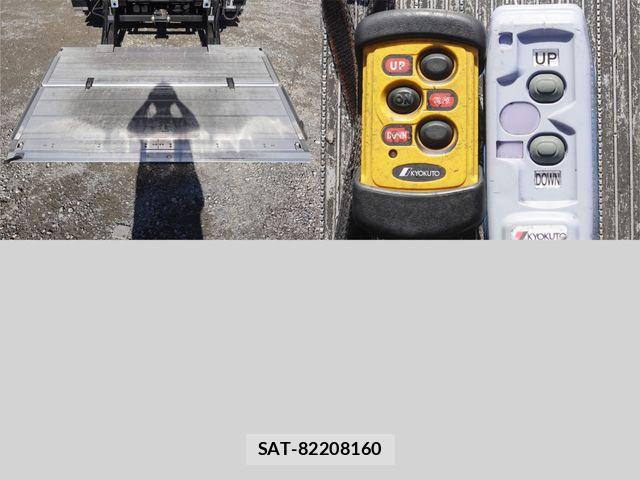 Mitsubishi FIGHTER 2019-06 8870987-8