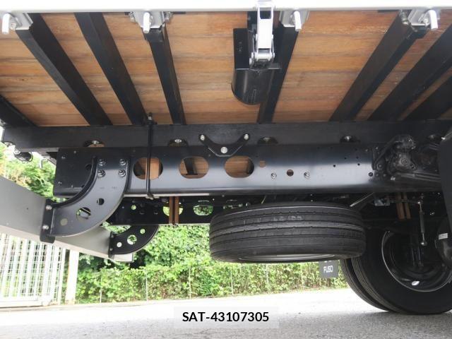 Mitsubishi FIGHTER 2025-07 8870980-14