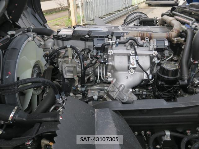 Mitsubishi FIGHTER 2025-07 8870980-21