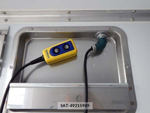 Mitsubishi FIGHTER 2025-02 8870979-13