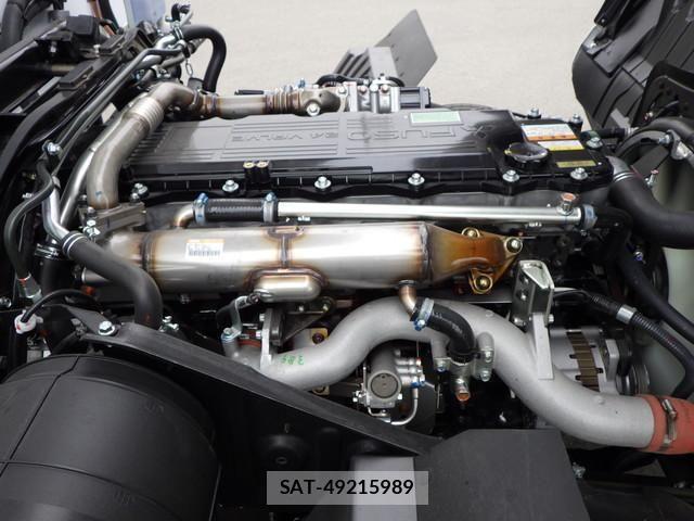Mitsubishi FIGHTER 2025-02 8870979-16