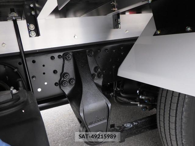 Mitsubishi FIGHTER 2025-02 8870979-20