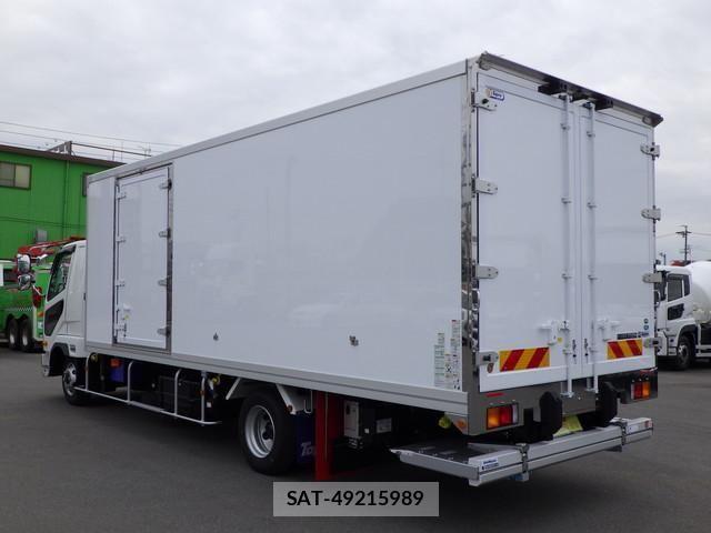 Mitsubishi FIGHTER 2025-02 8870979-2