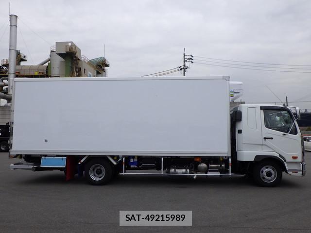 Mitsubishi FIGHTER 2025-02 8870979-7