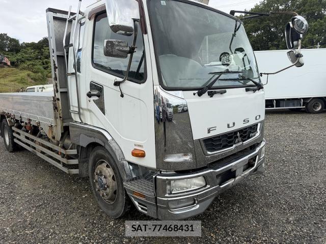 Mitsubishi FIGHTER 2015-10 8870983-19